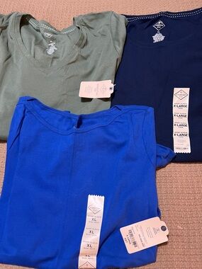 3 Women’s St. John's Bay Short Sleeve Tees –Size XL